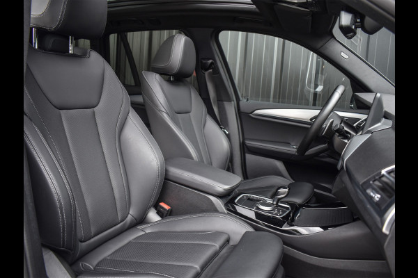 BMW X3 xDrive30e HIGH EXECUTIVE | M_SPORT | PANORAMADAK | LED | COMFORT ACCESS | CAMERA | AMBIANCE INTERIEUR