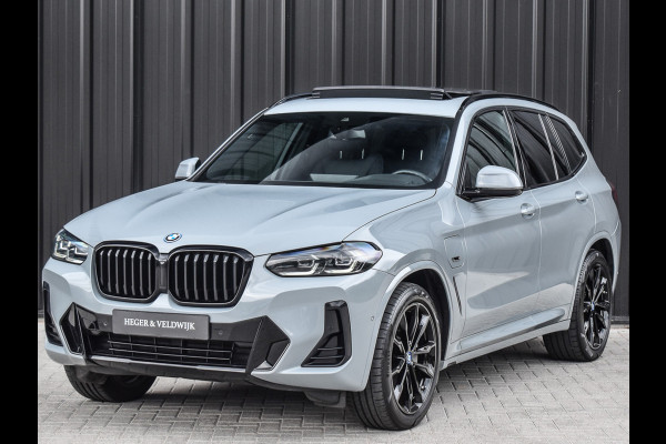 BMW X3 xDrive30e HIGH EXECUTIVE | M_SPORT | PANORAMADAK | LED | COMFORT ACCESS | CAMERA | AMBIANCE INTERIEUR