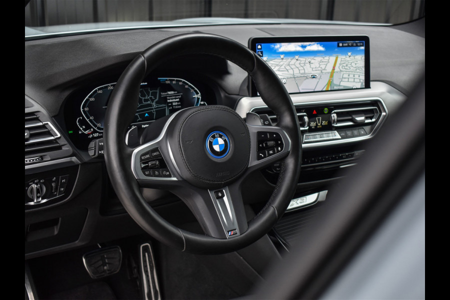 BMW X3 xDrive30e HIGH EXECUTIVE | M_SPORT | PANORAMADAK | LED | COMFORT ACCESS | CAMERA | AMBIANCE INTERIEUR
