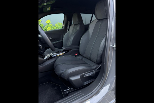 Peugeot 2008 1.2 PureTech GT-Line FULL NAVI CAMERA PDC CR CONTROL SPORTVELGEN
