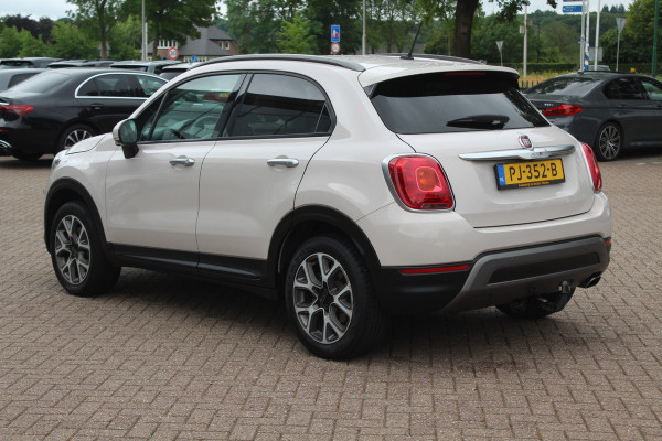 Fiat 500X Cross 1.4 Turbo MultiAir Cross / Trekhaak / Navigatie / Half leder / Keyless / 17'' / Parkeerhulp achter / Getint glas / DAB / Cruise Control
