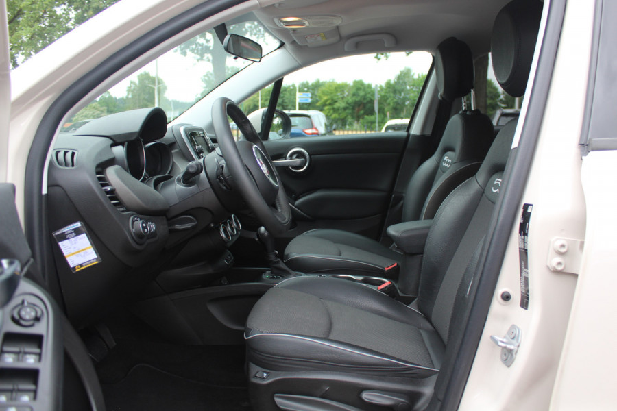 Fiat 500X Cross 1.4 Turbo MultiAir Cross / Trekhaak / Navigatie / Half leder / Keyless / 17'' / Parkeerhulp achter / Getint glas / DAB / Cruise Control