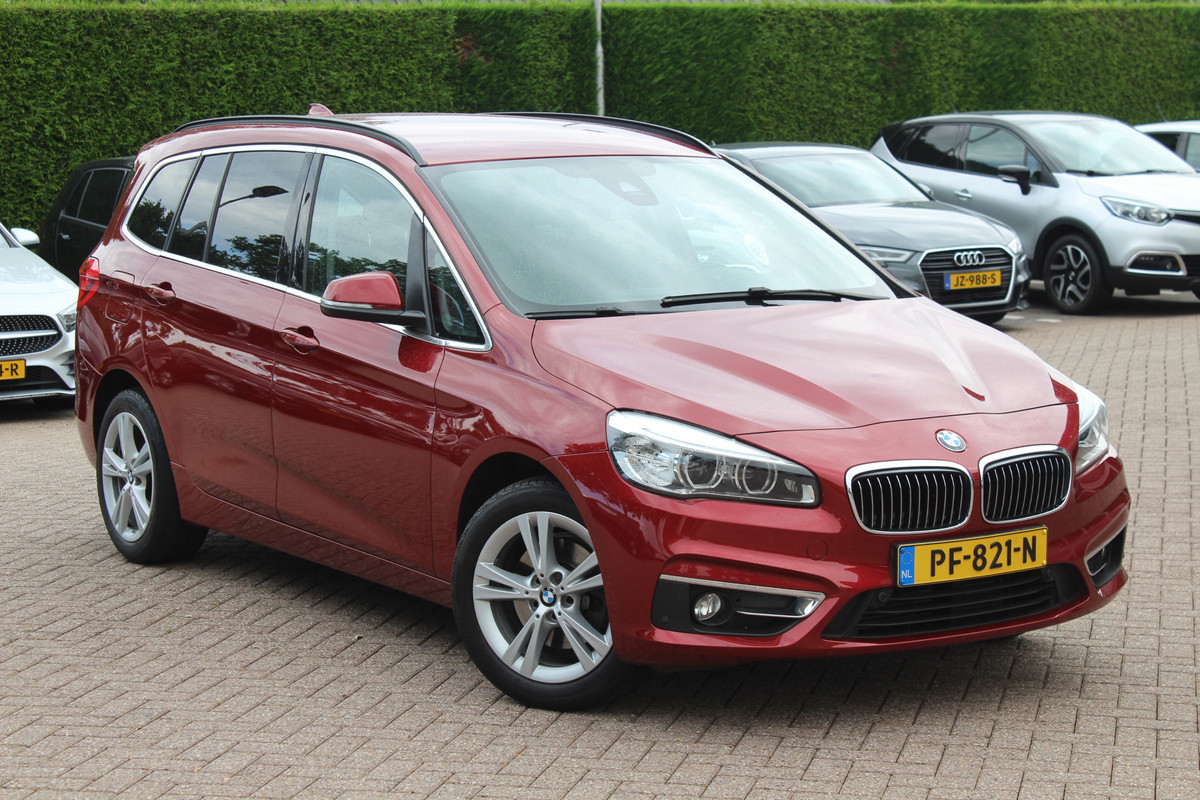BMW 2 Serie Gran Tourer 218i 7p. Executive / Trekhaak / Leder / Navigatie / Keyless entry / Parkeerhulp V+A / Cruise Control BMW 2 Serie Gran Tourer 218i 7p. Executive / Trekhaak / Leder / Navigatie / Keyless entry / Parkeerhulp V+A / Cruise Control