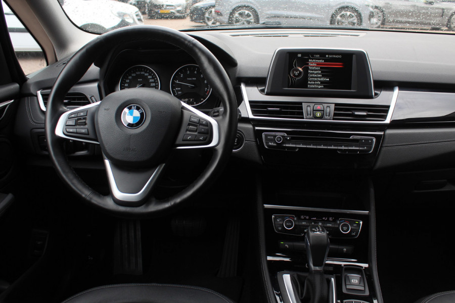 BMW 2 Serie Gran Tourer 218i 7p. Executive / Trekhaak / Leder / Navigatie / Keyless entry / Parkeerhulp V+A / Cruise Control