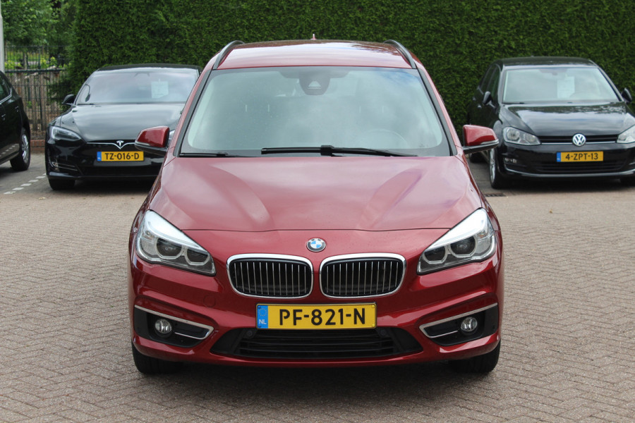BMW 2 Serie Gran Tourer 218i 7p. Executive / Trekhaak / Leder / Navigatie / Keyless entry / Parkeerhulp V+A / Cruise Control
