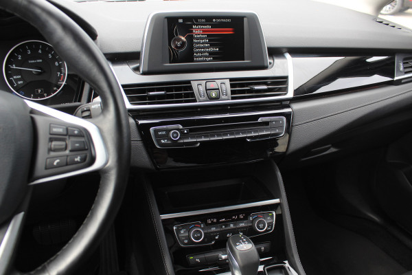 BMW 2 Serie Gran Tourer 218i 7p. Executive / Trekhaak / Leder / Navigatie / Keyless entry / Parkeerhulp V+A / Cruise Control