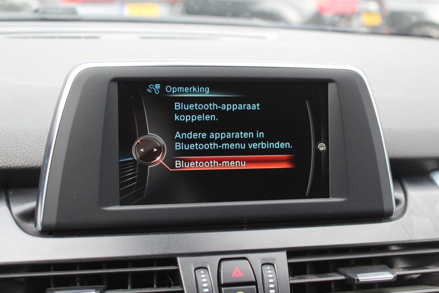 BMW 2 Serie Gran Tourer 218i 7p. Executive / Trekhaak / Leder / Navigatie / Keyless entry / Parkeerhulp V+A / Cruise Control
