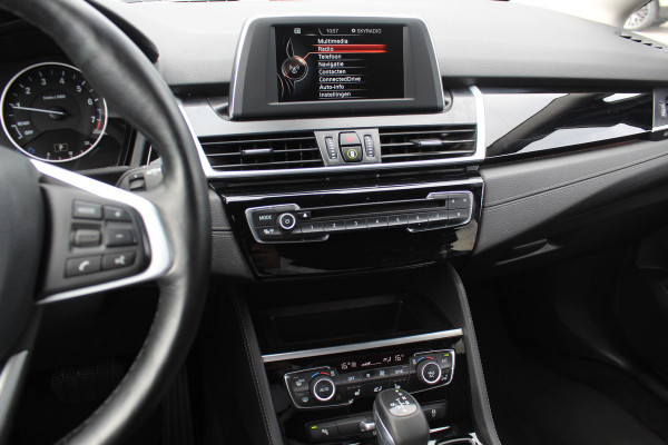 BMW 2 Serie Gran Tourer 218i 7p. Executive / Trekhaak / Leder / Navigatie / Keyless entry / Parkeerhulp V+A / Cruise Control
