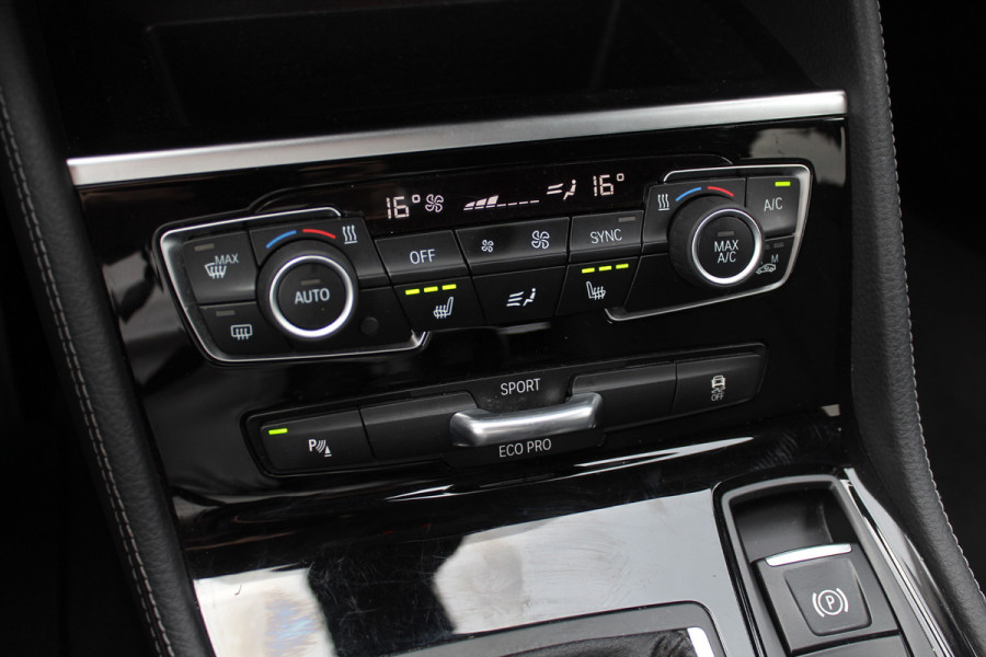 BMW 2 Serie Gran Tourer 218i 7p. Executive / Trekhaak / Leder / Navigatie / Keyless entry / Parkeerhulp V+A / Cruise Control