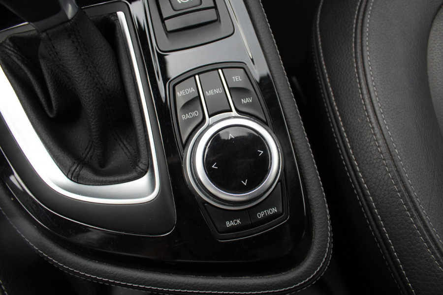 BMW 2 Serie Gran Tourer 218i 7p. Executive / Trekhaak / Leder / Navigatie / Keyless entry / Parkeerhulp V+A / Cruise Control