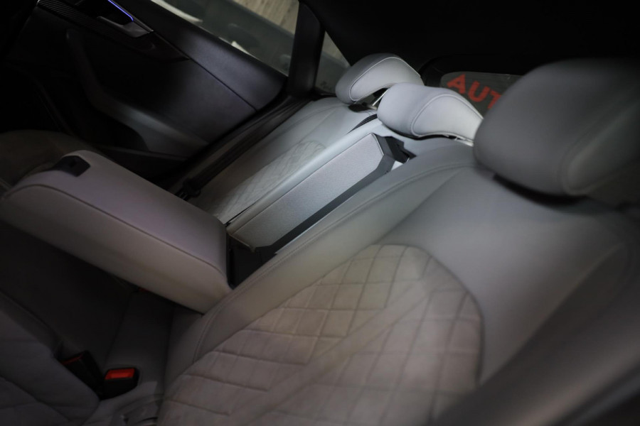 Audi A5 SPORTBACK 40 TFSI RS5 Look / RS Zetels / Digital Cockpit / Massage / Elek Stoelen / 360 Camera / Open Pano / Matrix / 20 I