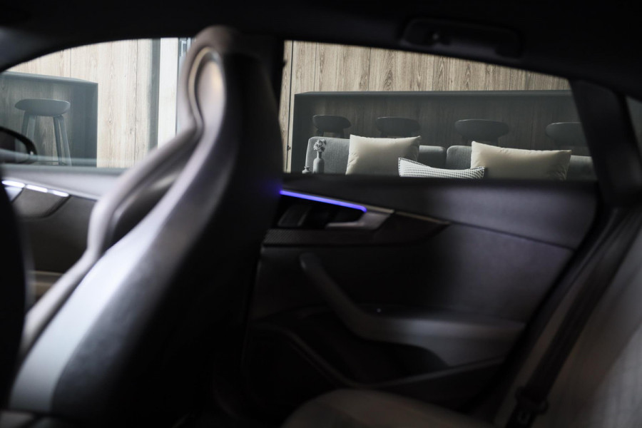 Audi A5 SPORTBACK 40 TFSI RS5 Look / RS Zetels / Digital Cockpit / Massage / Elek Stoelen / 360 Camera / Open Pano / Matrix / 20 I