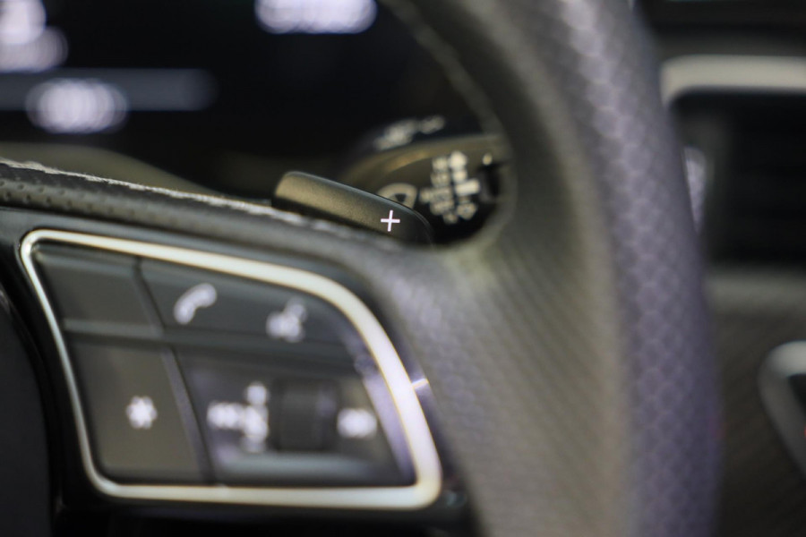Audi A5 SPORTBACK 40 TFSI RS5 Look / RS Zetels / Digital Cockpit / Massage / Elek Stoelen / 360 Camera / Open Pano / Matrix / 20 I