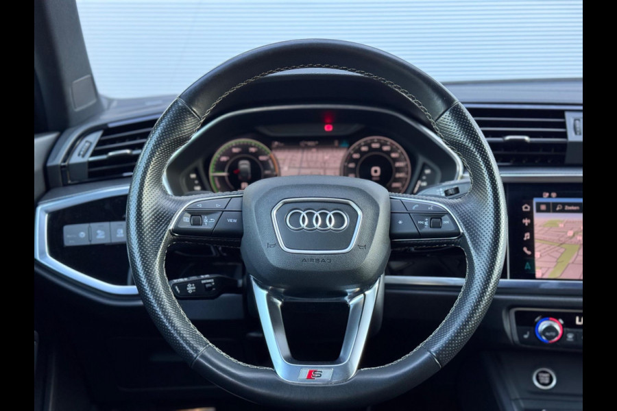 Audi Q3 Sportback 45 TFSI e S Edition Pano/360/Memory/Keyless