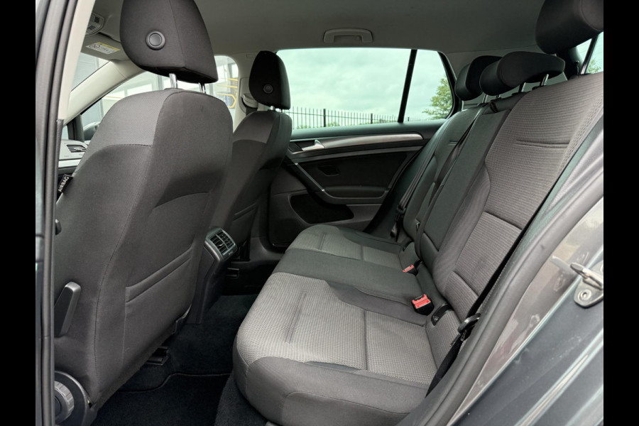 Volkswagen Golf 1.0 TSI Comfortline Navi,Clima,Cruise,Pdc V+A,6 Bak,110pk,Lm velgen,N.A.P,Recent beurt gehad,Apk tot 05-2026
