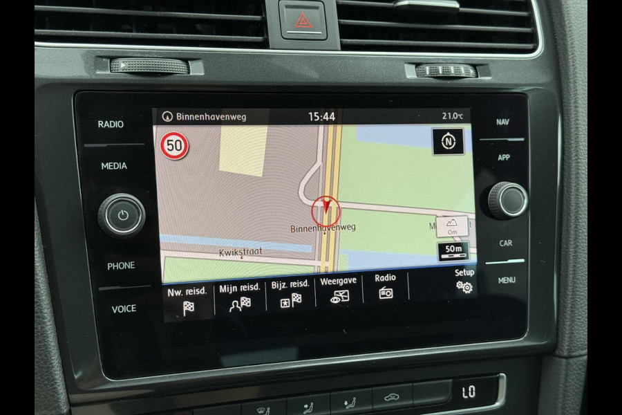 Volkswagen Golf 1.0 TSI Comfortline Navi,Clima,Cruise,Pdc V+A,6 Bak,110pk,Lm velgen,N.A.P,Recent beurt gehad,Apk tot 05-2026
