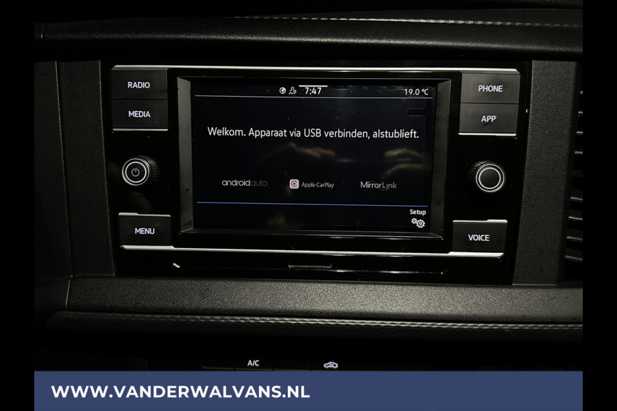 Volkswagen Transporter 2.0 TDI L2H1 Euro6 Airco | Apple Carplay | Cruisecontrol | Camera | Trekhaak Android auto, Parkeersensoren,