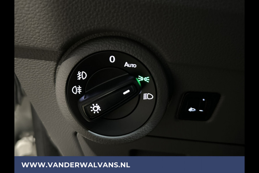 Volkswagen Transporter 2.0 TDI L2H1 Euro6 Airco | Apple Carplay | Cruisecontrol | Camera | Trekhaak Android auto, Parkeersensoren,