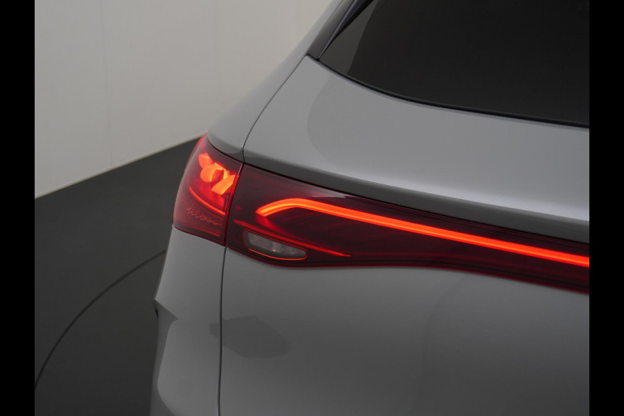 Mercedes-Benz EQE SUV 500 4Matic AMG Line 91 kWh ELEK. TREKHAAK | MEMORY SEAT | PANO | BOMVOLLE AUTO