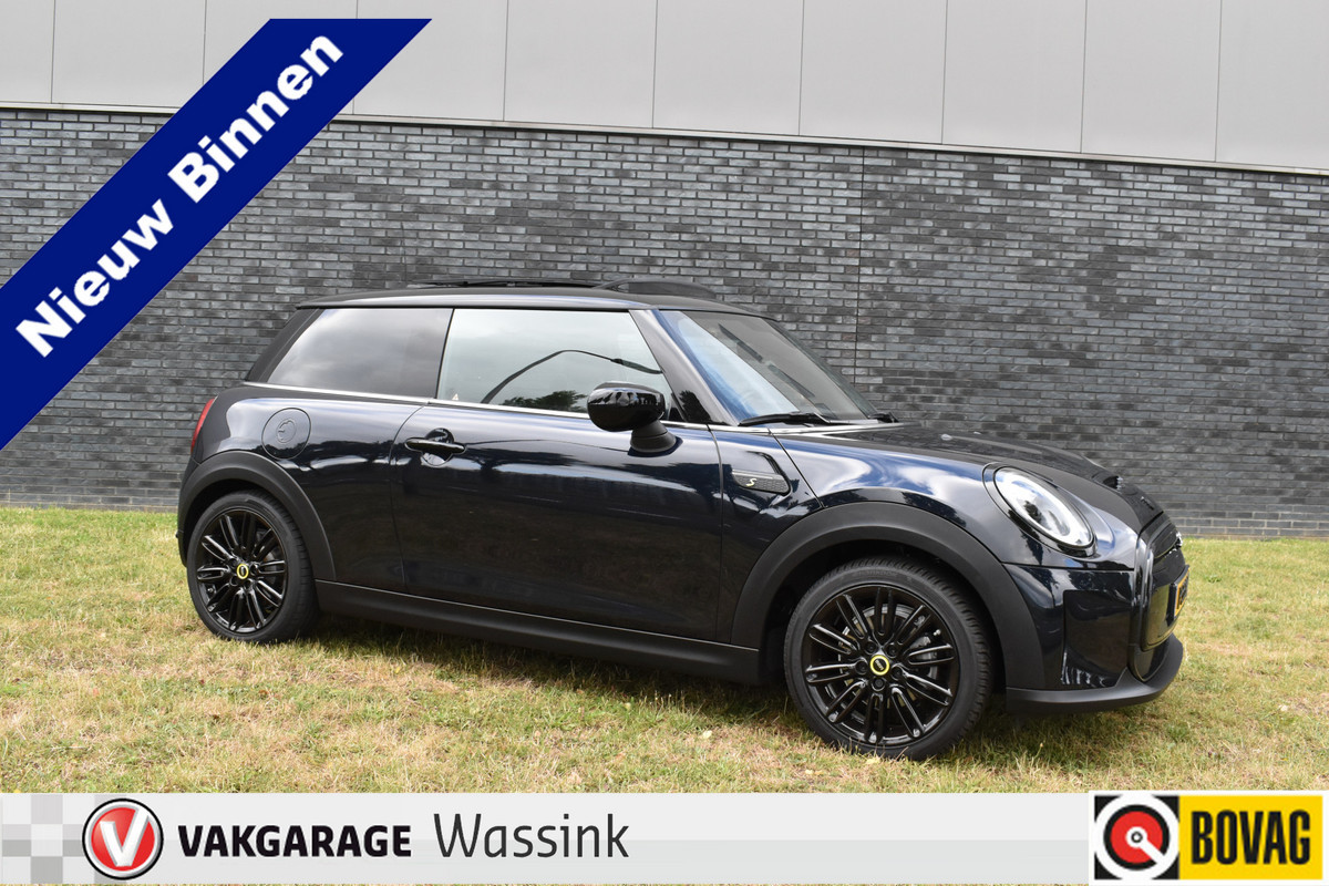 MINI Mini Electric Resolute edition 33 kWh Pano automaat resolute edition 135kw 1e eigenaar n.a.p. Pano / Leder / Harman Kardon / Head Up / Camera / Keyless