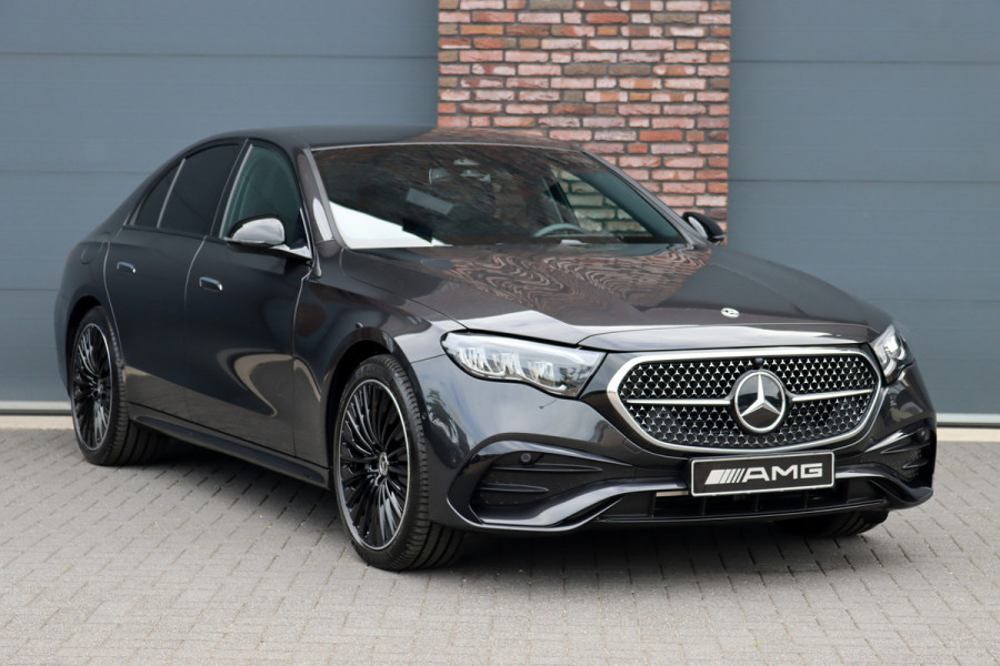 Mercedes-Benz E-Klasse 300 de AMG Line Aut9 | Hyperscreen | Distronic | Trekhaak | Verwarmd Stuurwiel | Keyless Go | Camera | Zitcomfortpakket | Nightpakket |