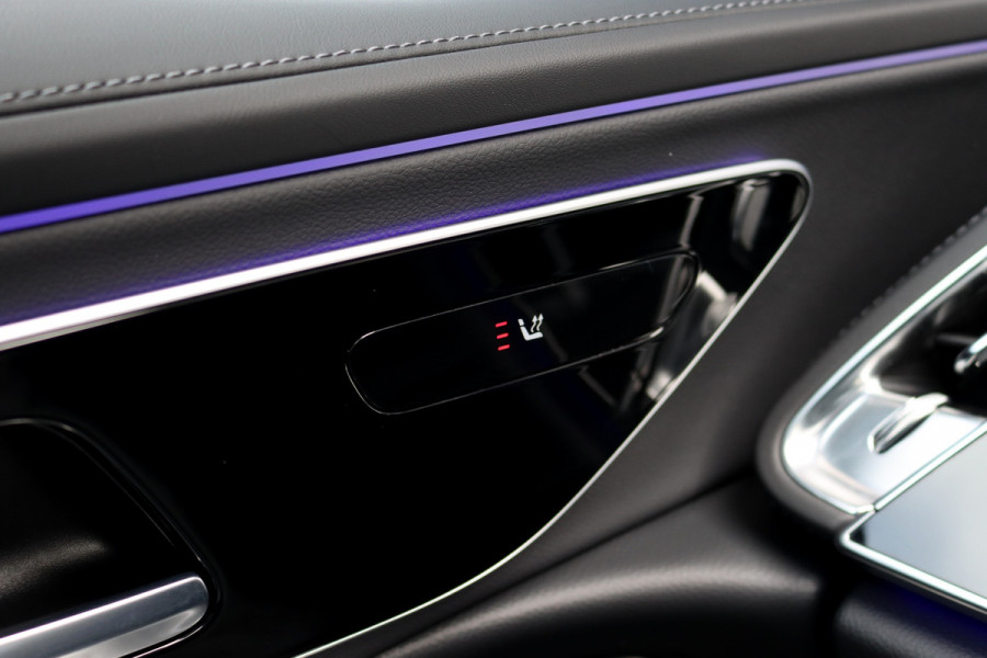 Mercedes-Benz E-Klasse 300 de AMG Line Aut9 | Hyperscreen | Distronic | Trekhaak | Verwarmd Stuurwiel | Keyless Go | Camera | Zitcomfortpakket | Nightpakket |