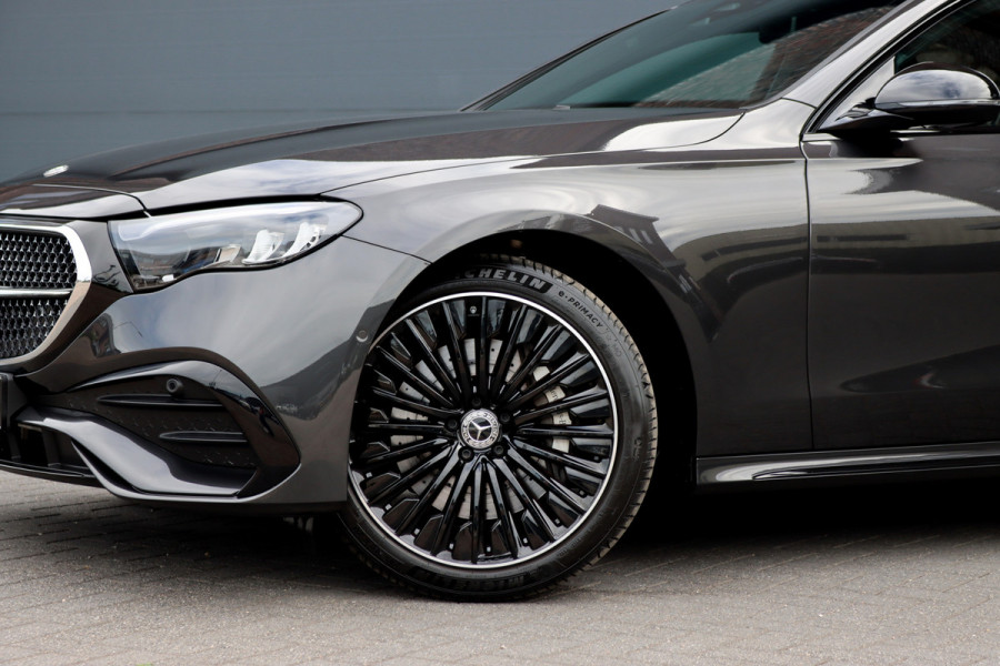Mercedes-Benz E-Klasse 300 de AMG Line Aut9 | Hyperscreen | Distronic | Trekhaak | Verwarmd Stuurwiel | Keyless Go | Camera | Zitcomfortpakket | Nightpakket |