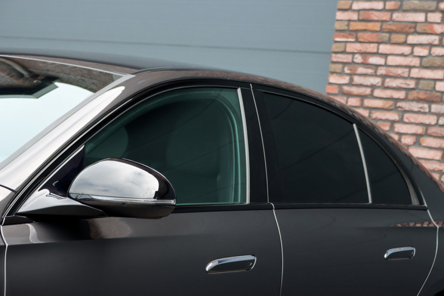 Mercedes-Benz E-Klasse 300 de AMG Line Aut9 | Hyperscreen | Distronic | Trekhaak | Verwarmd Stuurwiel | Keyless Go | Camera | Zitcomfortpakket | Nightpakket |