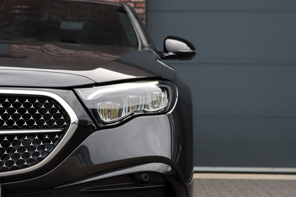 Mercedes-Benz E-Klasse 300 de AMG Line Aut9 | Hyperscreen | Distronic | Trekhaak | Verwarmd Stuurwiel | Keyless Go | Camera | Zitcomfortpakket | Nightpakket |