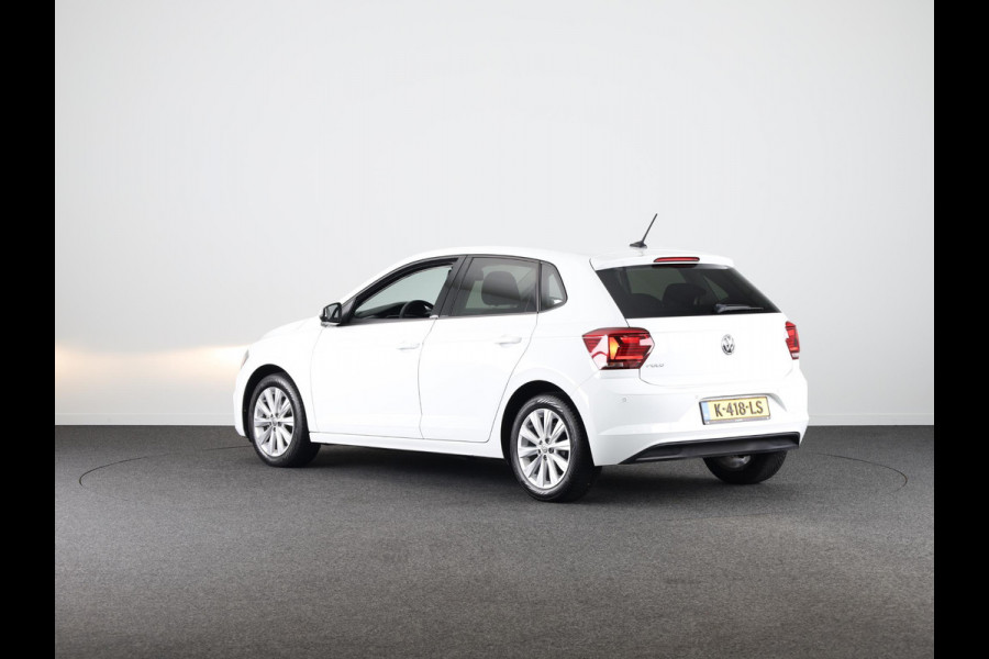 Volkswagen Polo 1.0 TSI Highline 95 PK | Navigatie | Parkeersensoren | Digitaal dashboard