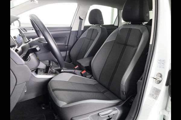 Volkswagen Polo 1.0 TSI Highline 95 PK | Navigatie | Parkeersensoren | Digitaal dashboard