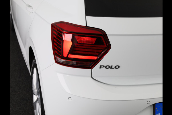 Volkswagen Polo 1.0 TSI Highline 95 PK | Navigatie | Parkeersensoren | Digitaal dashboard