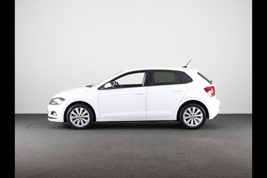 Volkswagen Polo 1.0 TSI Highline 95 PK | Navigatie | Parkeersensoren | Digitaal dashboard