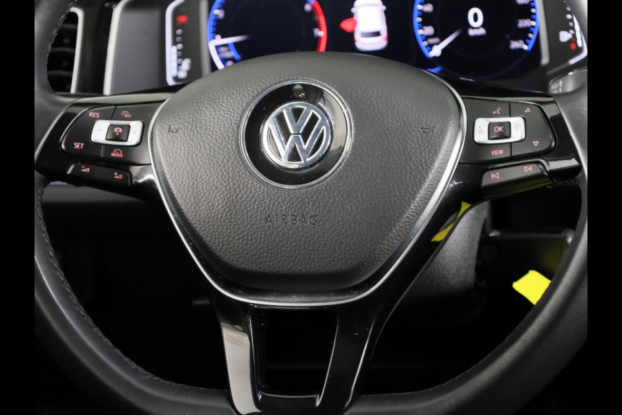 Volkswagen Polo 1.0 TSI Highline 95 PK | Navigatie | Parkeersensoren | Digitaal dashboard