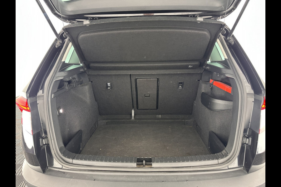 Škoda Karoq 1.5 TSI ACT Business Edition Aut. *PANO | LEATHER-ALCANTARA  | FULL-LED | NAVI-FULLMAP | KEYLESS | COMFORT-SEATS | CAMERA | DAB+ | ECC | HEATED-SEATS | PDC | CRUISE  | TOWBAR | CARPLAY | 18''ALU*