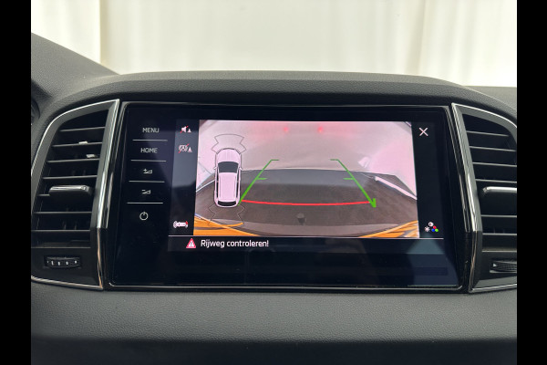 Škoda Karoq 1.5 TSI ACT Business Edition Aut. *PANO | LEATHER-ALCANTARA  | FULL-LED | NAVI-FULLMAP | KEYLESS | COMFORT-SEATS | CAMERA | DAB+ | ECC | HEATED-SEATS | PDC | CRUISE  | TOWBAR | CARPLAY | 18''ALU*