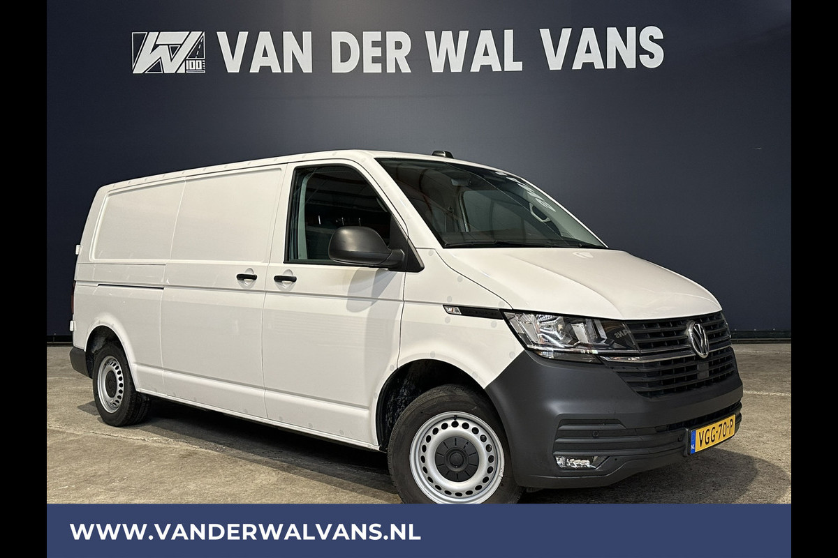 Volkswagen Transporter 2.0 TDI 150pk L2H1 Euro6 Airco | 2500kg Trekhaak | 2x Zijdeur | Camera | Bijrijdersbank | Navigatie Apple carplay, android auto, cruisecontrol, parkeersensoren Volkswagen Transporter 2.0 TDI 150pk L2H1 Euro6 Airco | 2500kg Trekhaak | 2x Zijdeur | Camera | Bijrijdersbank | Navigatie Apple carplay, android auto, cruisecontrol, parkeersensoren