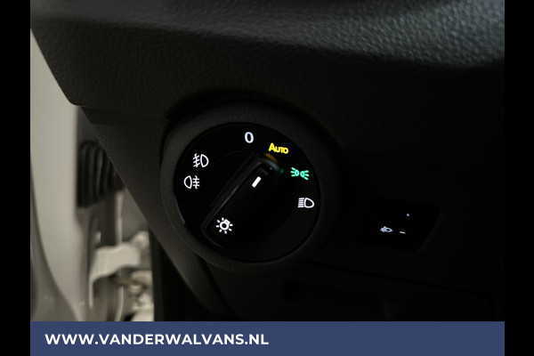 Volkswagen Transporter 2.0 TDI 150pk L2H1 Euro6 Airco | 2500kg Trekhaak | 2x Zijdeur | Camera | Bijrijdersbank | Navigatie Apple carplay, android auto, cruisecontrol, parkeersensoren