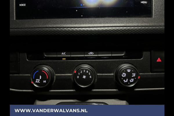 Volkswagen Transporter 2.0 TDI 150pk L2H1 Euro6 Airco | 2500kg Trekhaak | 2x Zijdeur | Camera | Bijrijdersbank | Navigatie Apple carplay, android auto, cruisecontrol, parkeersensoren