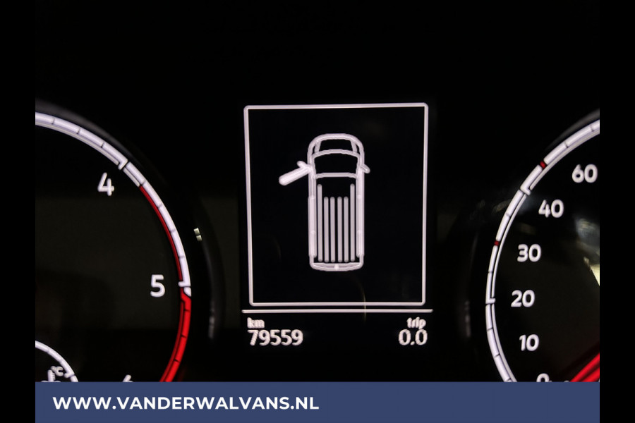 Volkswagen Transporter 2.0 TDI 150pk L2H1 Euro6 Airco | 2500kg Trekhaak | 2x Zijdeur | Camera | Bijrijdersbank | Navigatie Apple carplay, android auto, cruisecontrol, parkeersensoren