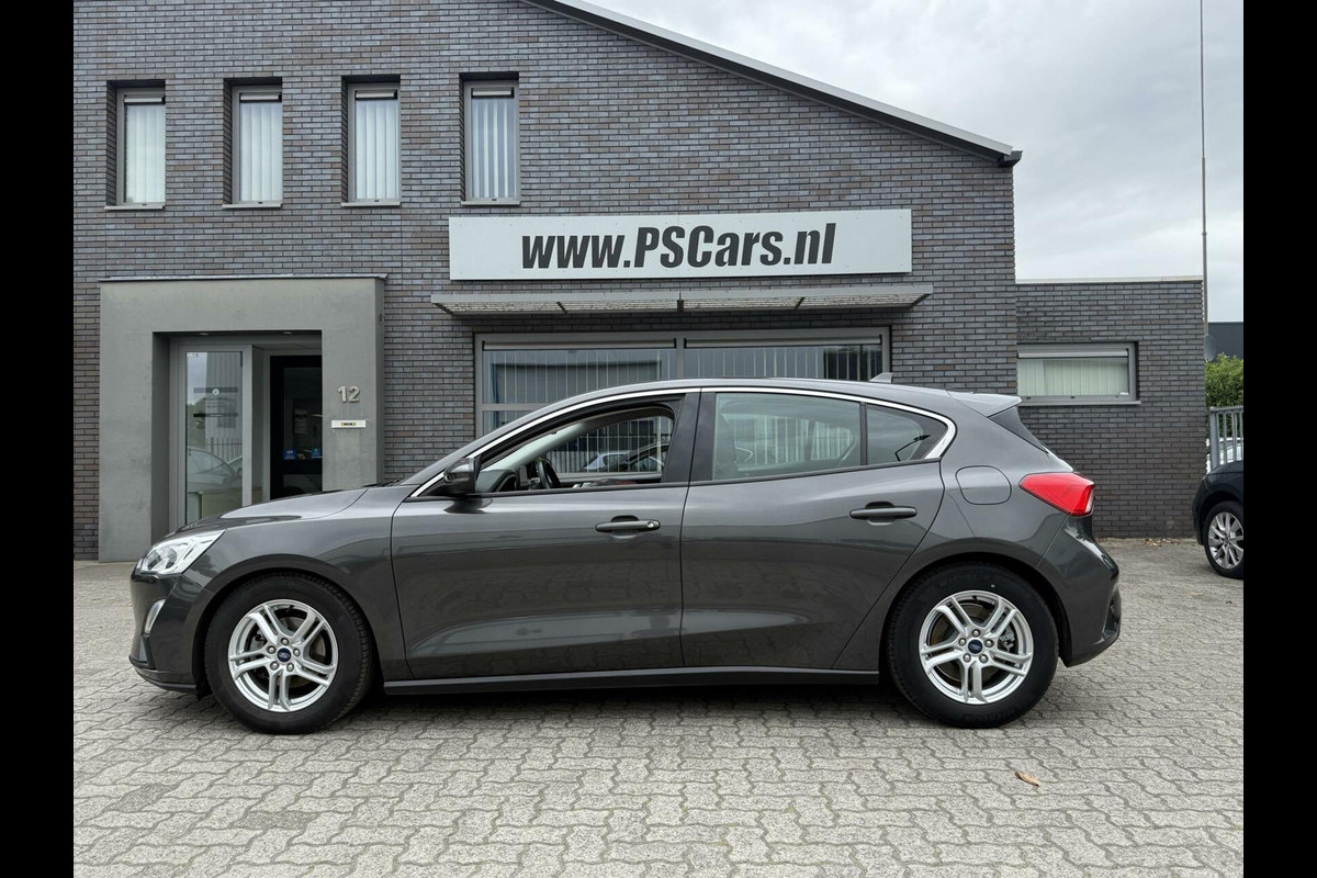 Ford Focus 1.5 EcoB 150pk CarPlay|Cruise|Navi|Trekhaak|Velgen Ford Focus 1.5 EcoB 150pk CarPlay|Cruise|Navi|Trekhaak|Velgen