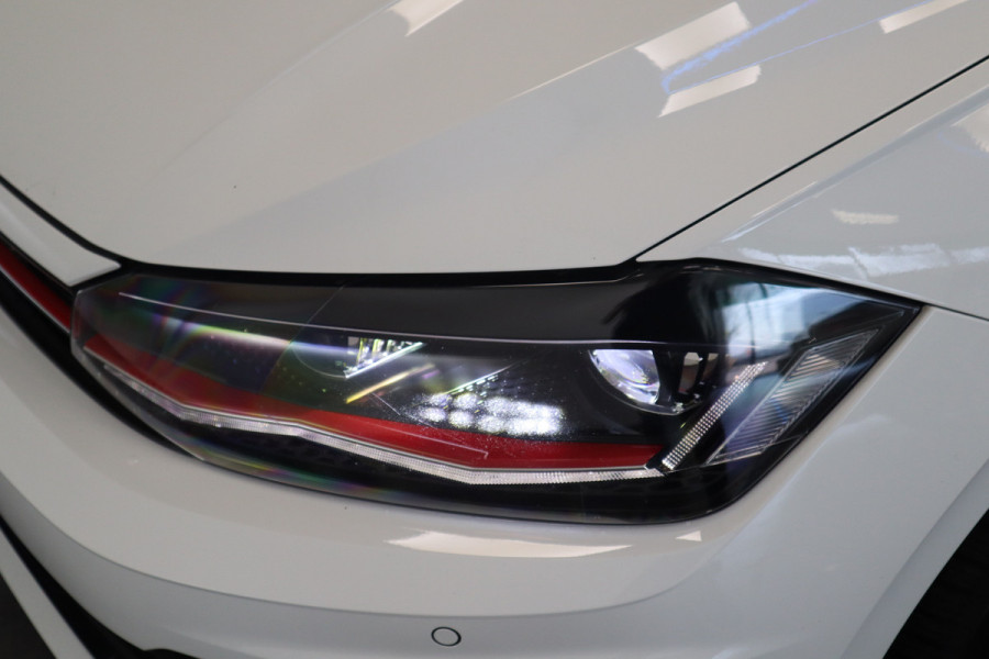 Volkswagen Polo 2.0 TSI GTI Adaptive-Cruise 18''lmv Panoramadak NL-Auto 24 maanden garantie mogelijk (*vraag naar de voorwaarden)