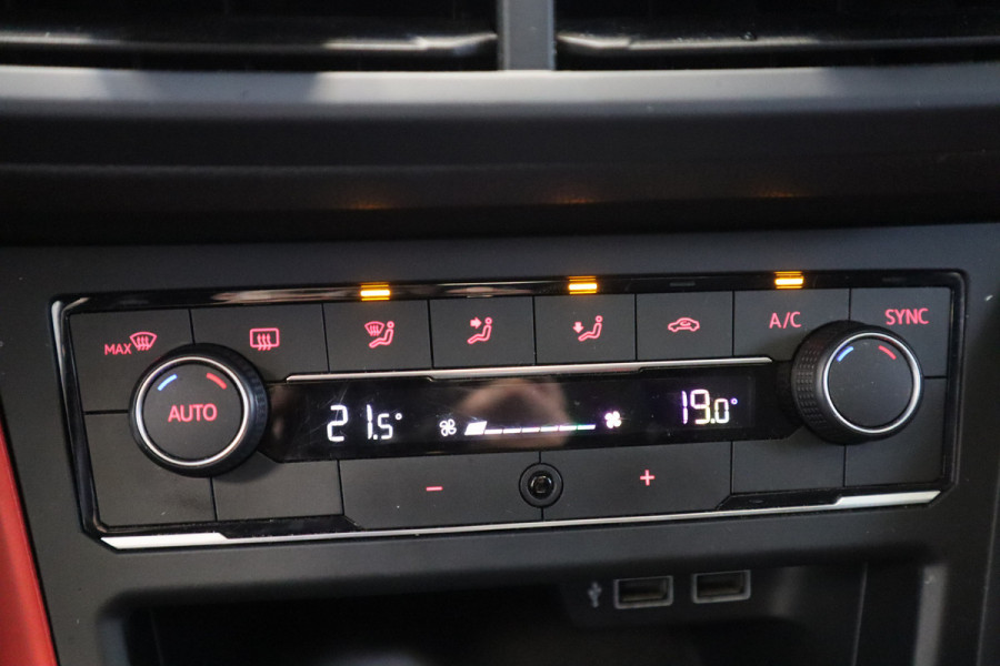 Volkswagen Polo 2.0 TSI GTI Adaptive-Cruise 18''lmv Panoramadak NL-Auto 24 maanden garantie mogelijk (*vraag naar de voorwaarden)