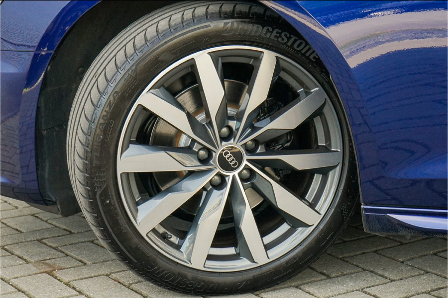 Audi A4 Avant 35 TFSI S Line 150PK Navi Camera Cruise ECC