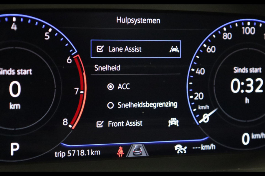 Volkswagen T-Roc 1.5 TSI Life/PANO/KEYLESS/ACC/LANE ASSIST/STOELVER/VOL