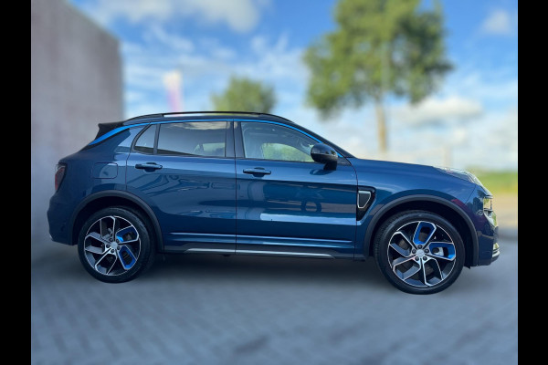 Lynk & Co 01 1.5 PLUGIN HYBRID / PANORAMADAK / CRUISE / CAMERA / NAVI / CARPLAY / ELEKTR. KLEP / DRAADL LADER / ECC / PDC