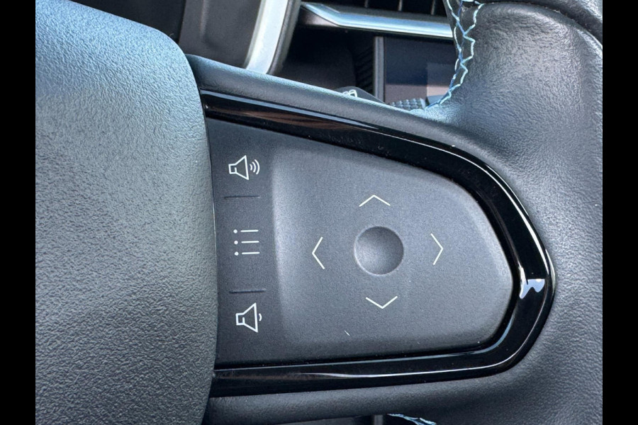 Lynk & Co 01 1.5 PLUGIN HYBRID / PANORAMADAK / CRUISE / CAMERA / NAVI / CARPLAY / ELEKTR. KLEP / DRAADL LADER / ECC / PDC