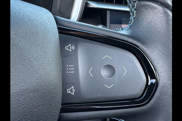 Lynk & Co 01 1.5 PLUGIN HYBRID / PANORAMADAK / CRUISE / CAMERA / NAVI / CARPLAY / ELEKTR. KLEP / DRAADL LADER / ECC / PDC