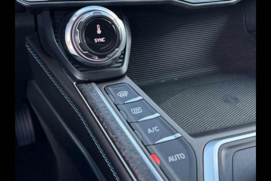 Lynk & Co 01 1.5 PLUGIN HYBRID / PANORAMADAK / CRUISE / CAMERA / NAVI / CARPLAY / ELEKTR. KLEP / DRAADL LADER / ECC / PDC