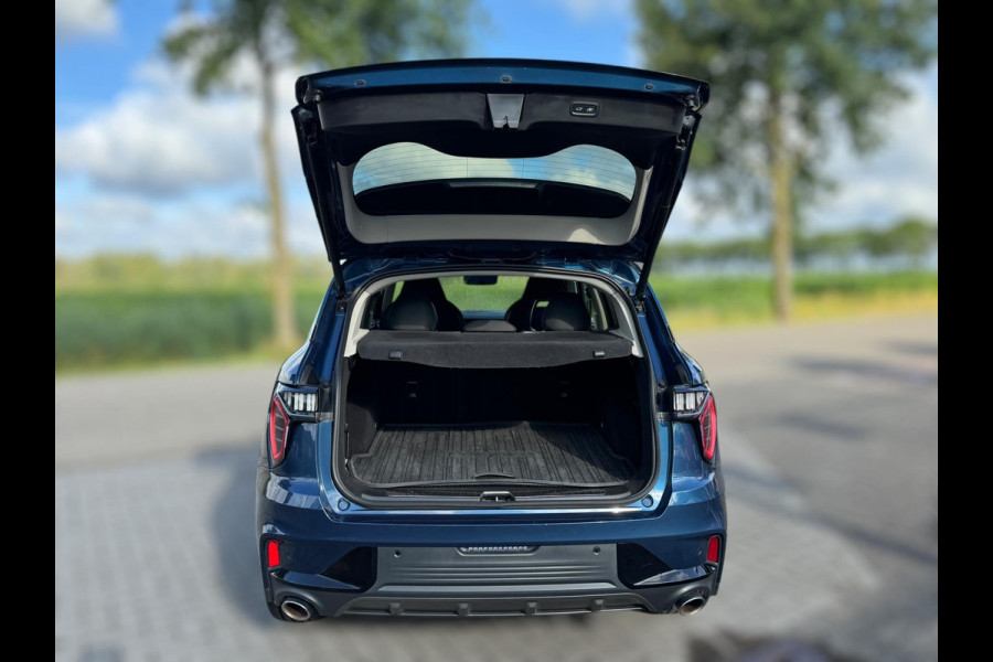 Lynk & Co 01 1.5 PLUGIN HYBRID / PANORAMADAK / CRUISE / CAMERA / NAVI / CARPLAY / ELEKTR. KLEP / DRAADL LADER / ECC / PDC